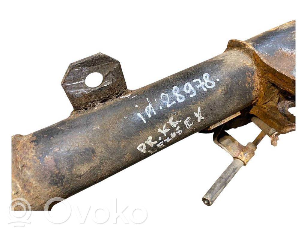 Priekšpusē amortizators ar atsperi