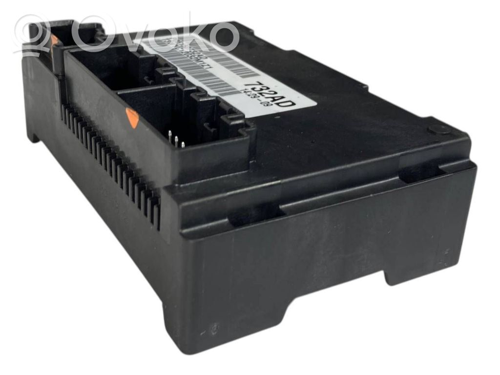 Pārnesumkārbas reduktora vadības bloks