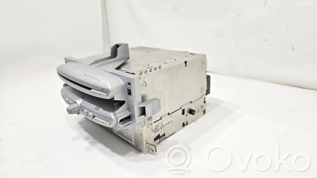 Radio / CD/DVD player / navigation