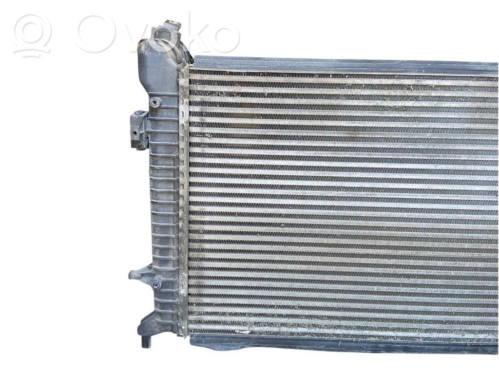 Starpdzesētāja radiators