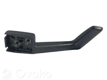 Bagāžnieka Iekšpuses nolaišanas rokturis