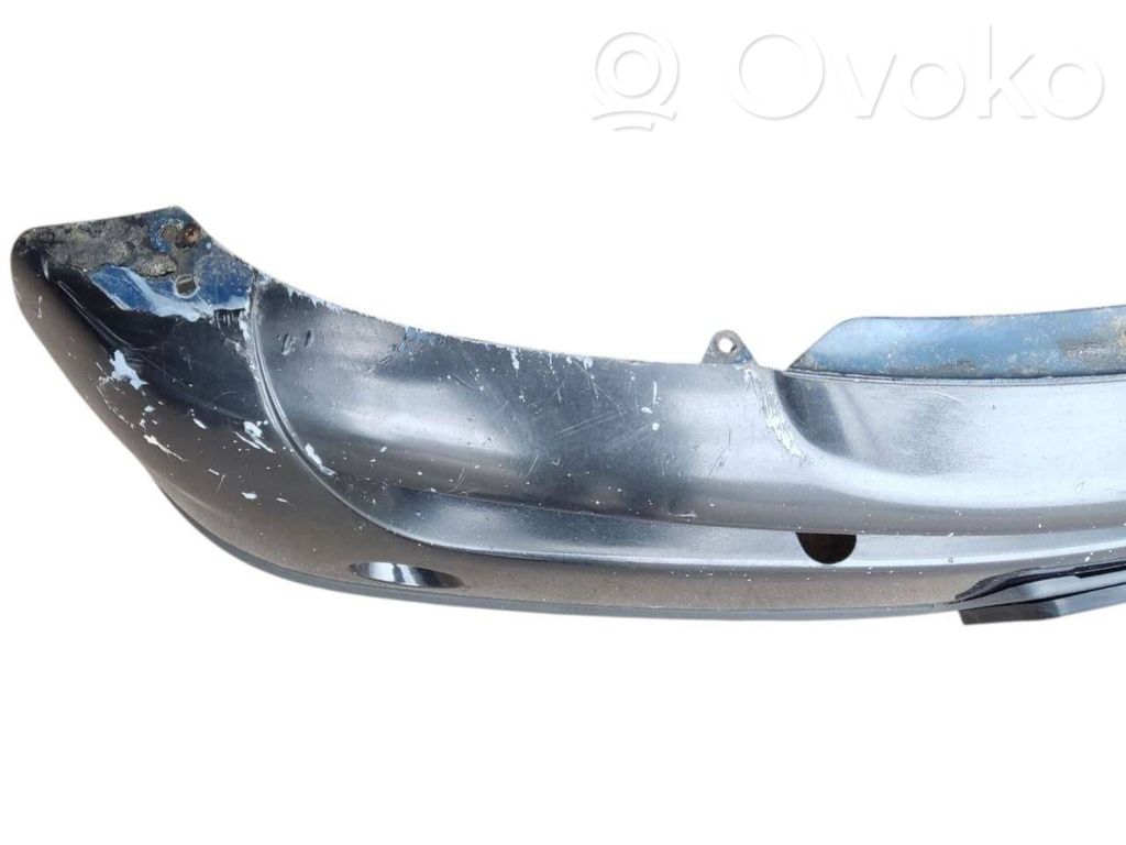 Передний бампер