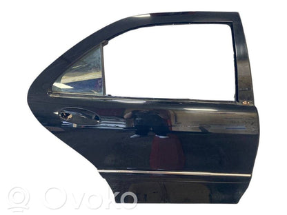 Aizmugurējās durvis