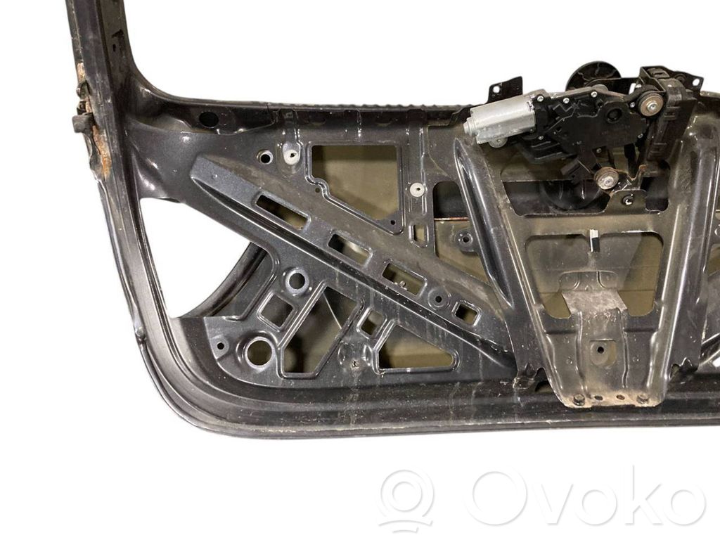 Aizmugurējais pārsegs (bagāžnieks)