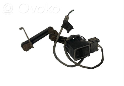Augstuma sensors (priekšējo lukturu)