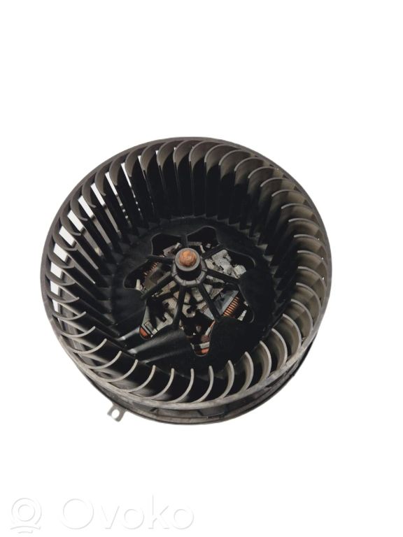 Mazā radiatora ventilators