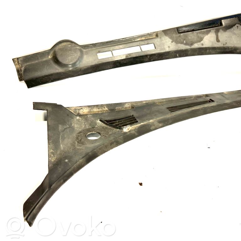 Vējstikla dekoratīvā apdare