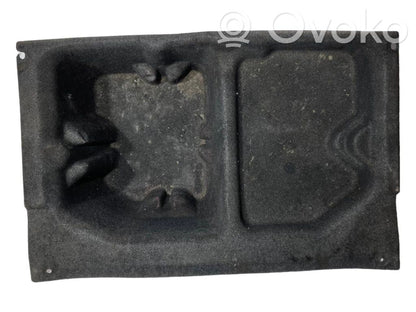 Trunk storage compartment