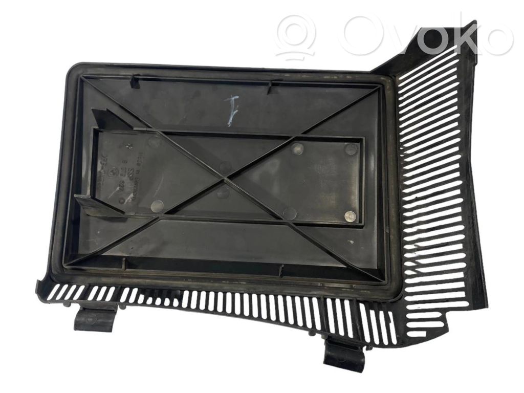 Gaisa filtra kastes vāks