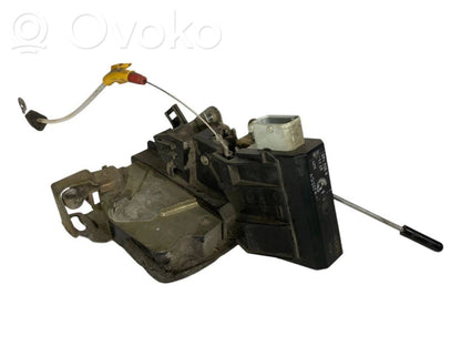 Aizmugurē slēdzene