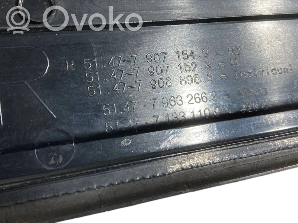 Priekšējā sliekšņa dekoratīvā apdare (iekšējā)