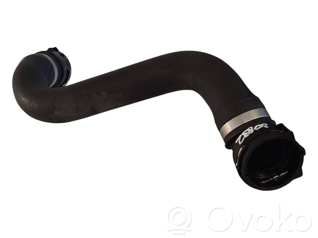 Caurulīte (-es) / šļūtene (-es)