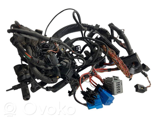 Dzinēja vadu instalācija