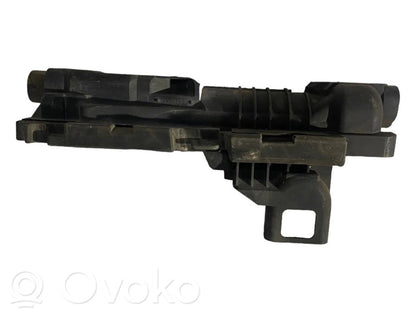 Radiator(s) holder/bracket