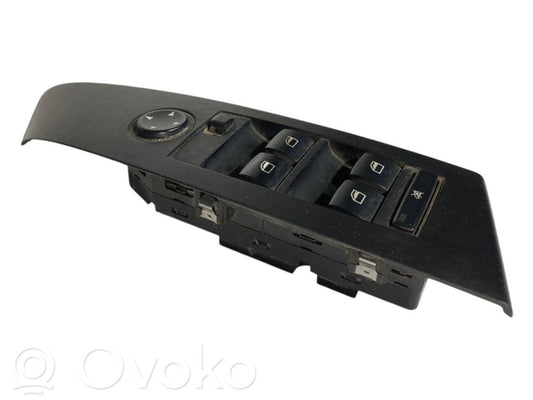 Power window switch