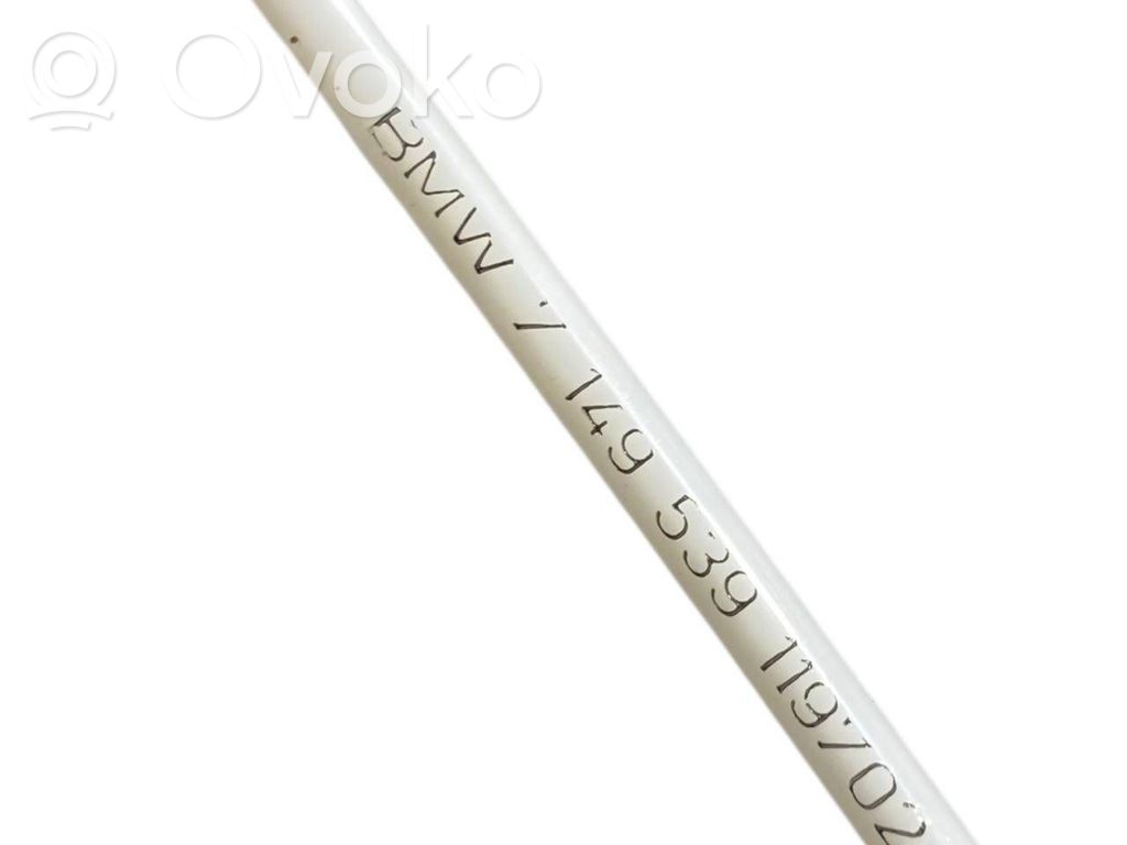 Aizmugurējā pārsega slēdzene