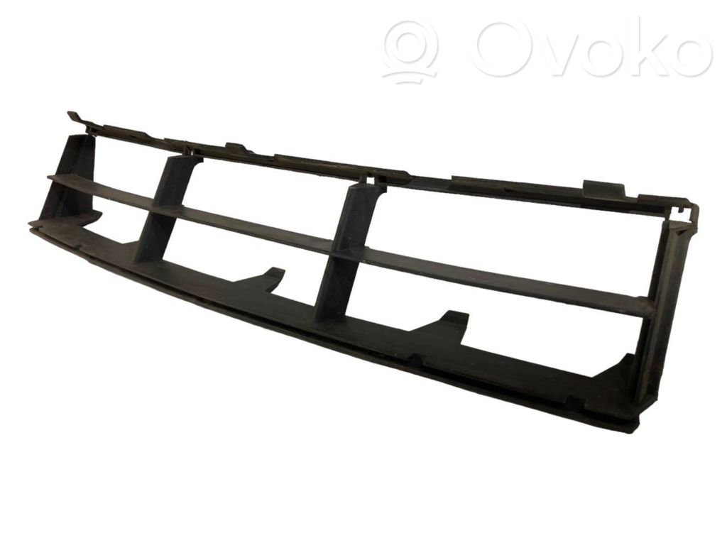 Apakšējais režģis (trīsdaļīgs)