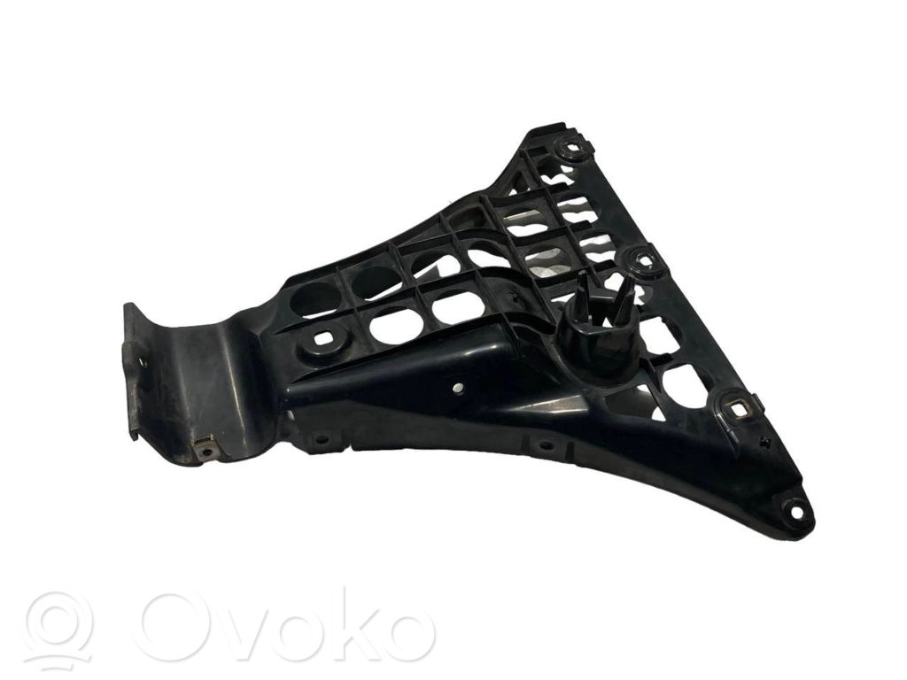 Rear bumper mounting bracket