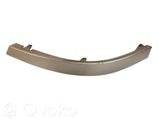 Taillight trim
