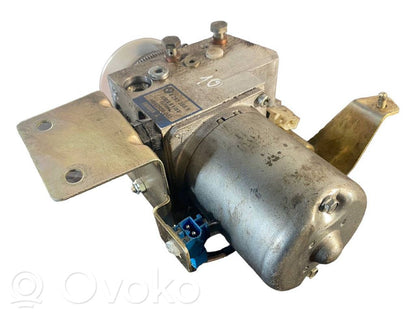 Bagāžnieka pārsega hidraulikas sūknis