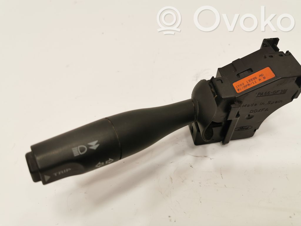 Pagrieziena signālu / lukturu sviria