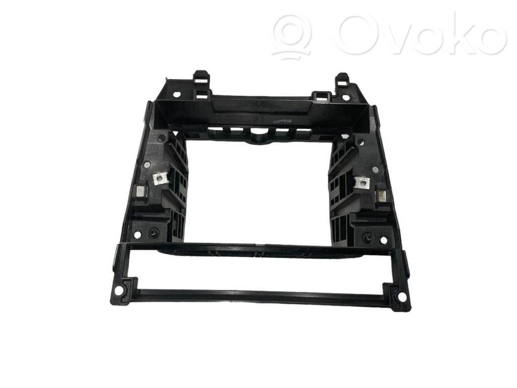 Radio/navigation decorative trim