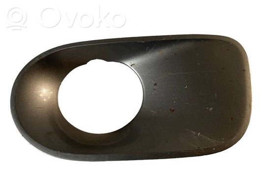 Pretmiglas luktura dekoratīvais režģis