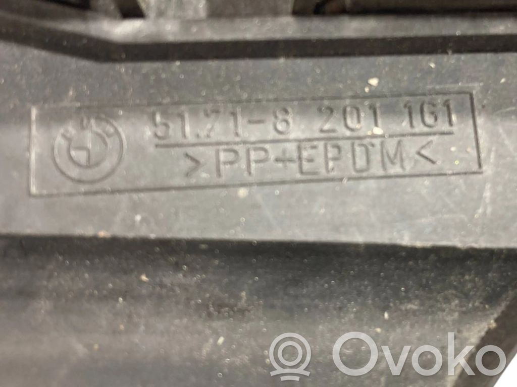 Radiatora (-u) turētājs / kronšteins