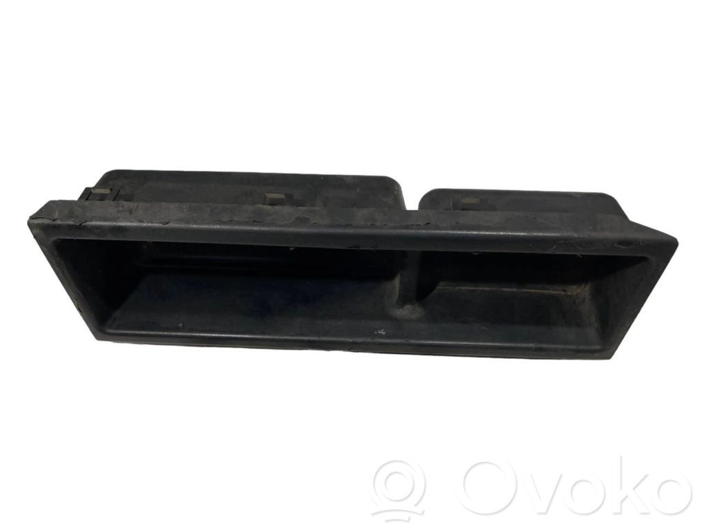 Mantu nodalījums centrālā konsole