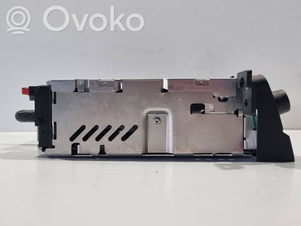 Радио / CD/DVD-плеер / навигация