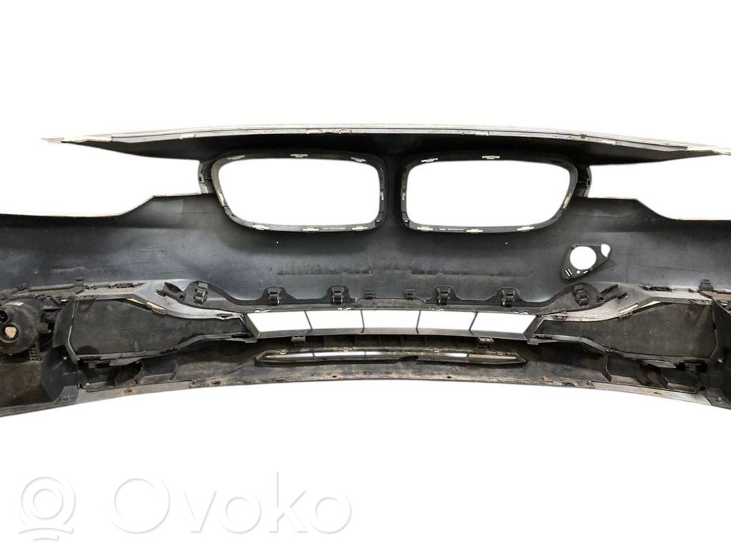 Передний бампер