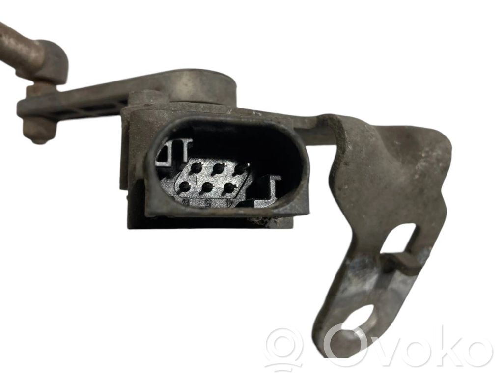Height sensor (headlights)
