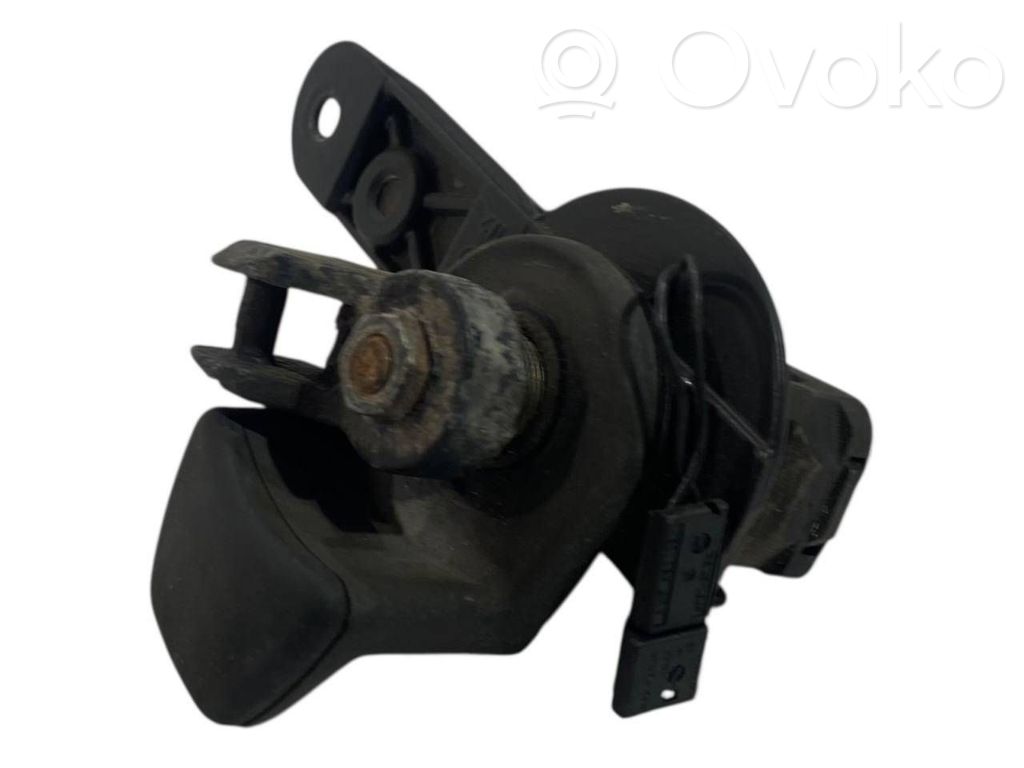 Aizmugurējā stikla tīrītāja mehānisms