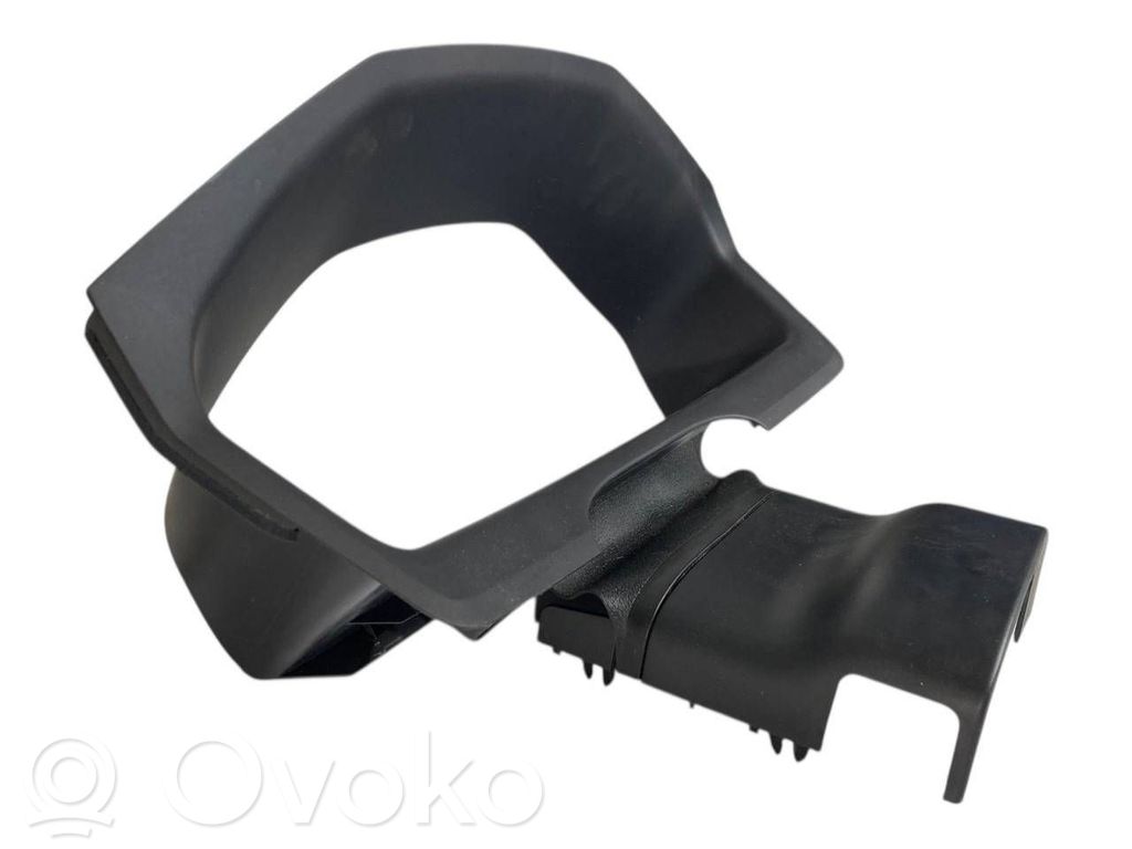 Instrumentu paneļa dekoratīvā apdare