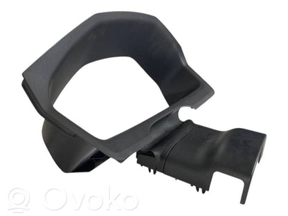 Instrumentu paneļa dekoratīvā apdare