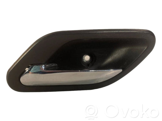 Internal opening handle