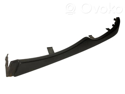 Priekšējā luktura dekoratīvā apdare