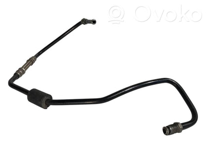 Caurulīte (-es) / trubiņa (-as)