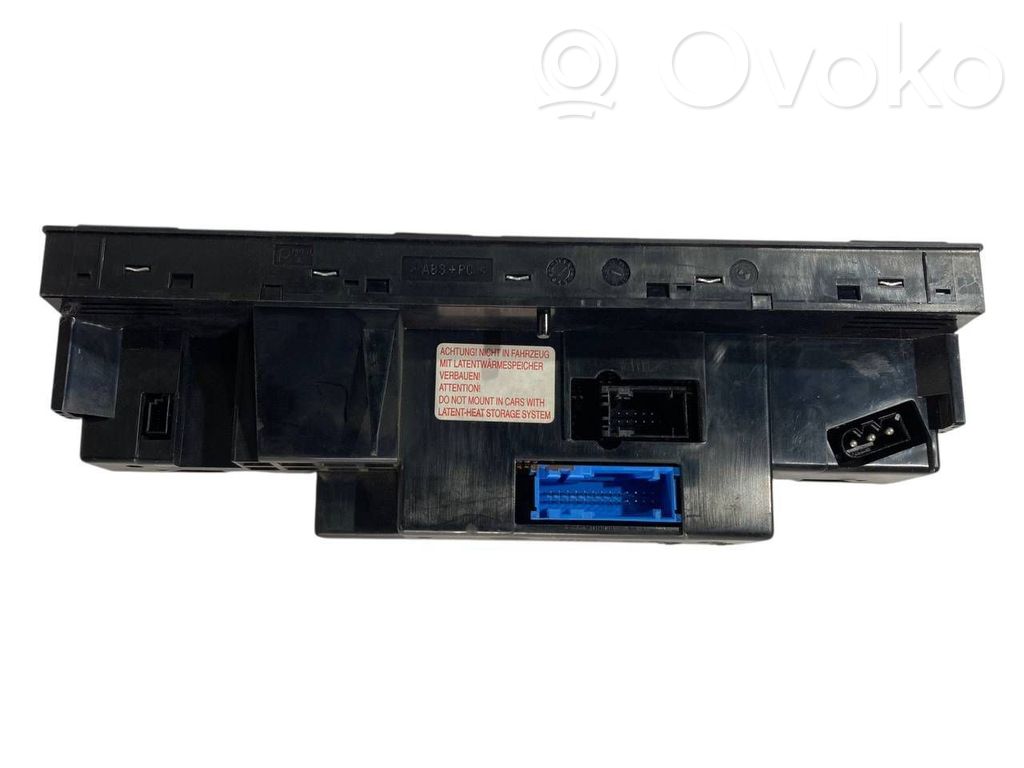 Gaisa kondicioniera / klimata kontroles / salona apsildes vadības bloks (salonā)