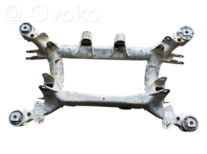 Pusrāmis aizmugurējais / priekšējais