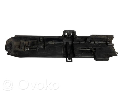 Radiator(s) holder/bracket