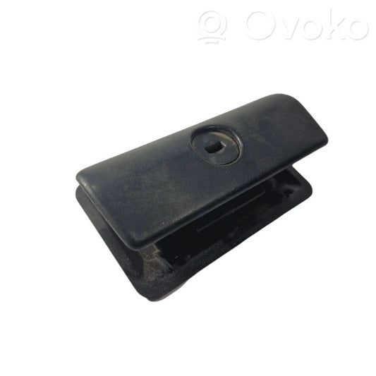 Mantu nodalījuma slēdzene