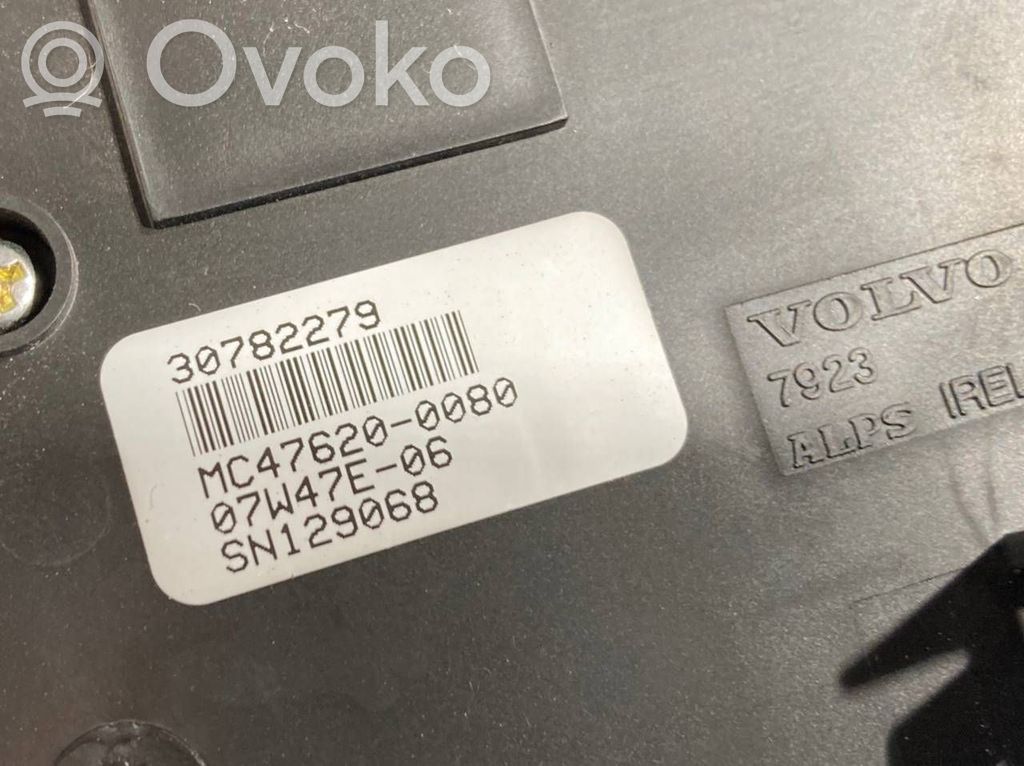 Gaisa kondicioniera / klimata kontroles / salona apsildes vadības bloks (salonā)
