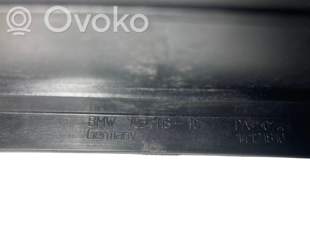 Radiouztvērēja / navigācija dekoratīvā apdare