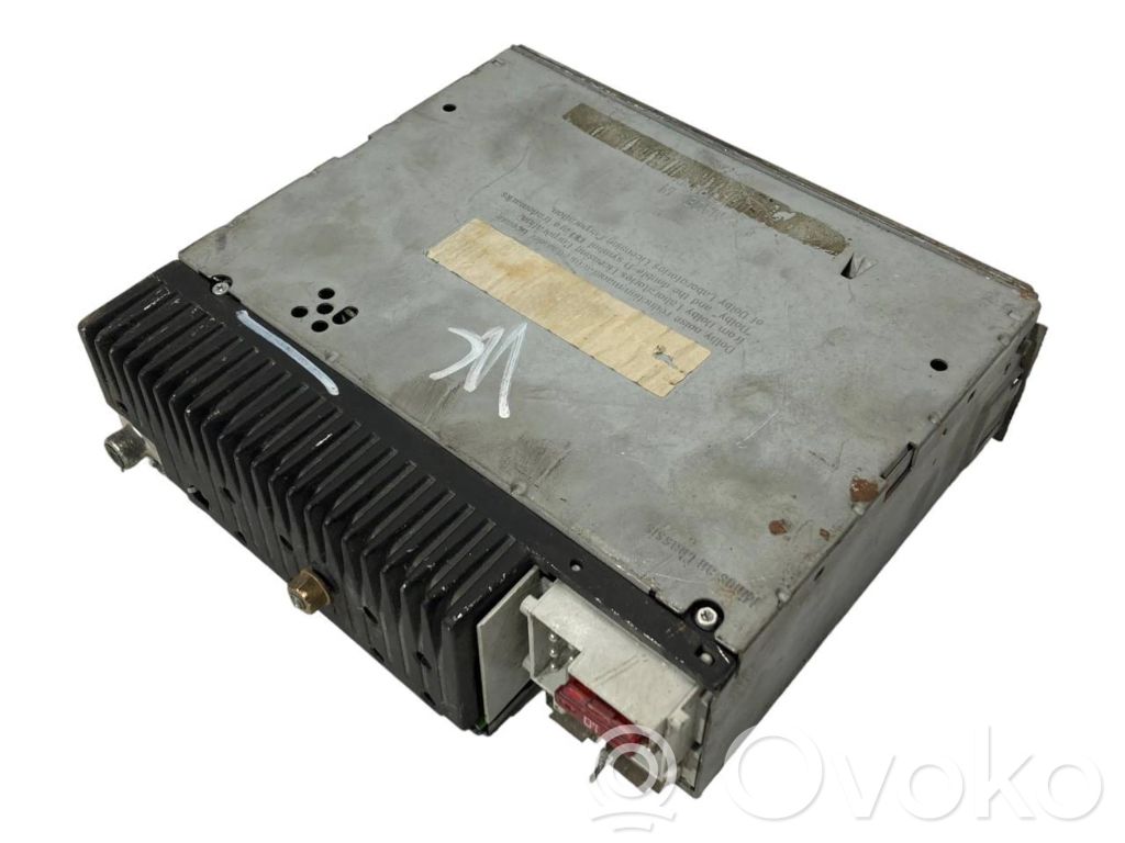 Radio / CD/DVD atskaņotājs / navigācija