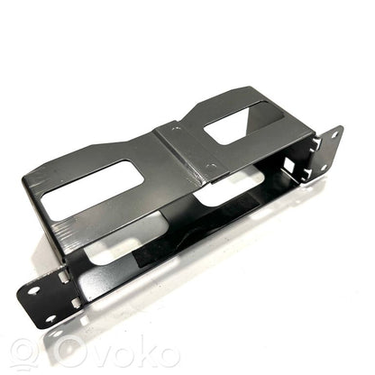 Radio / CD/DVD atskaņotājs / navigācija