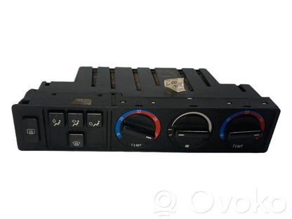 Air conditioning / climate control / interior heating control unit (in the passenger compartment)