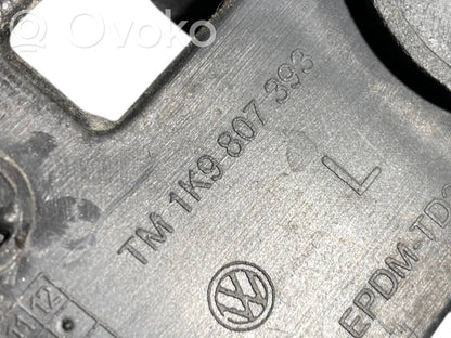 Aizmugurējā bufera montāžas kronšteins