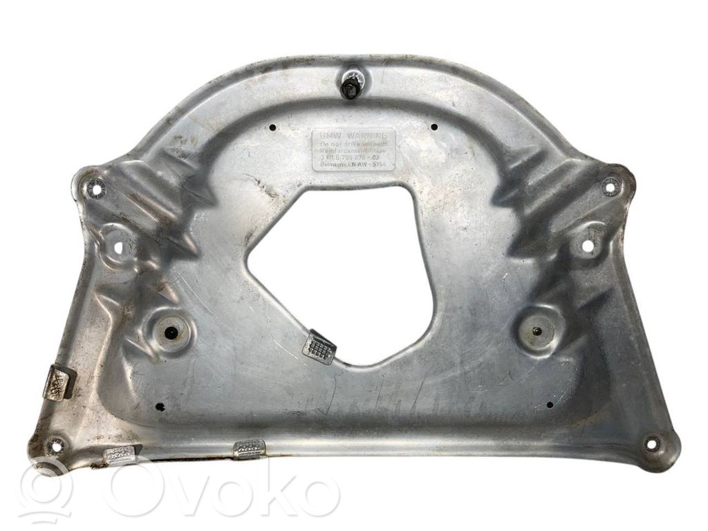 Dzinēja apakšas aizsargs