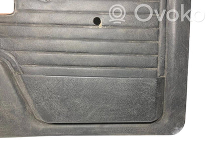 Priekšējo durvju apdare